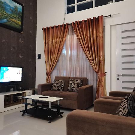 Villa Asri Batu  Luaran gambar