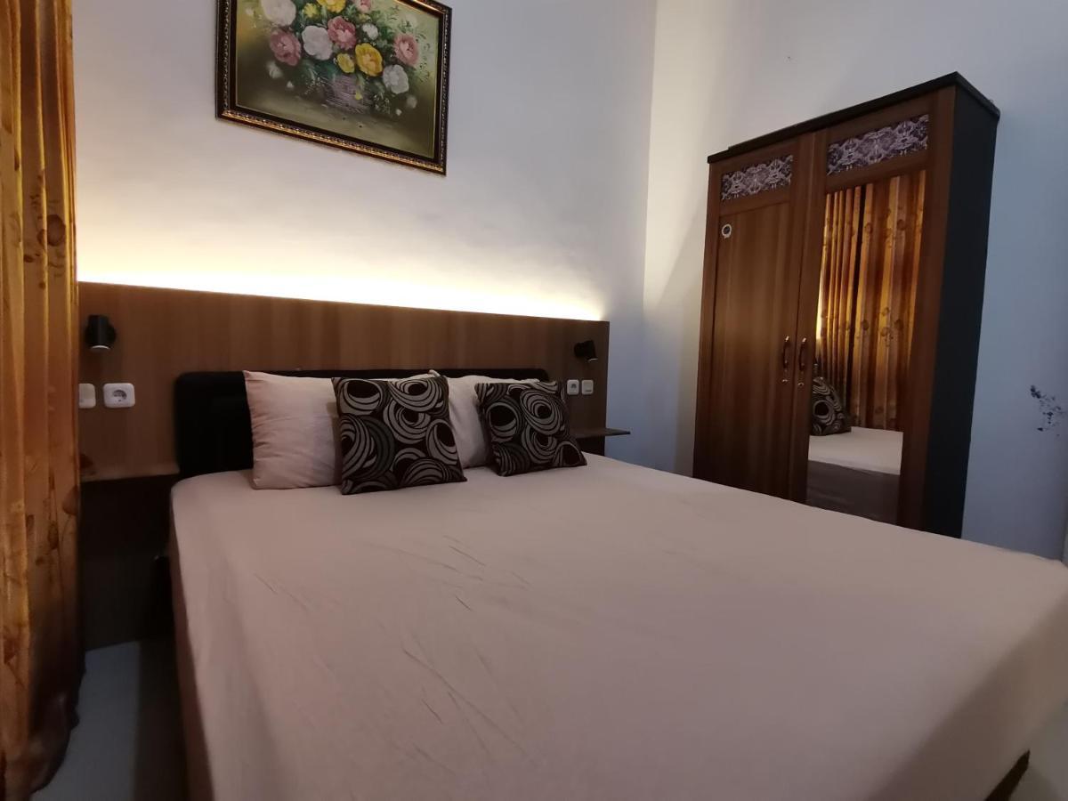 Villa Asri Batu  Luaran gambar