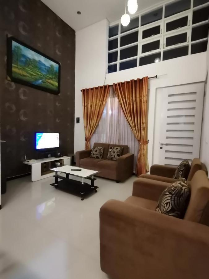 Villa Asri Batu  Luaran gambar