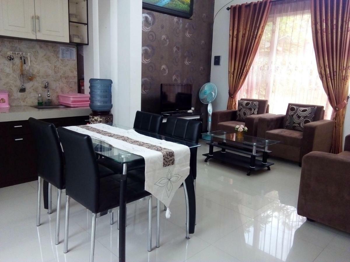 Villa Asri Batu  Luaran gambar
